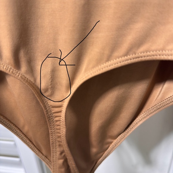 Express body contour bodysuit - Picture 9 of 9